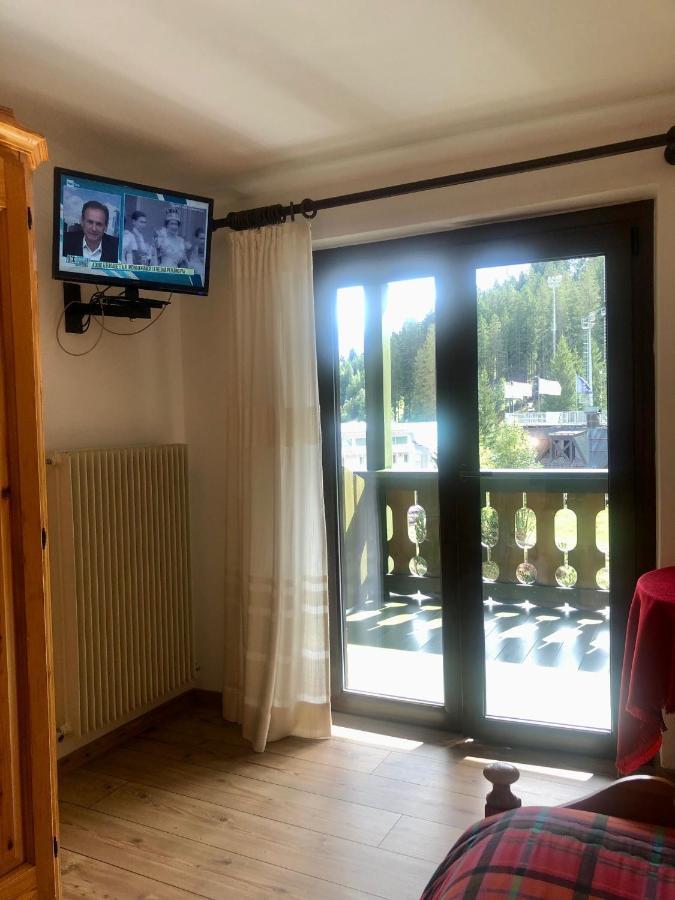 Hotel Zeni Мадона ди Кампильо Екстериор снимка