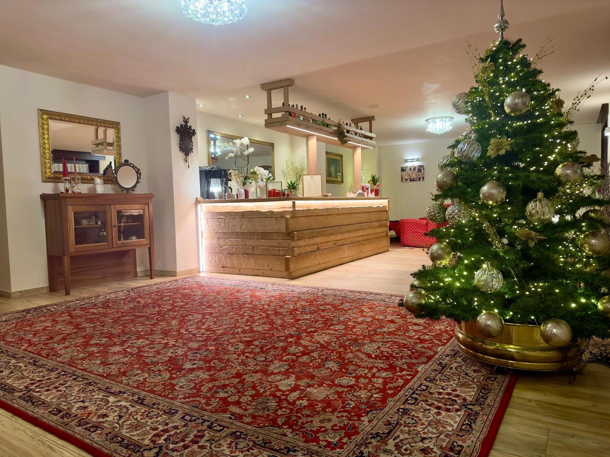 Hotel Zeni Мадона ди Кампильо Екстериор снимка