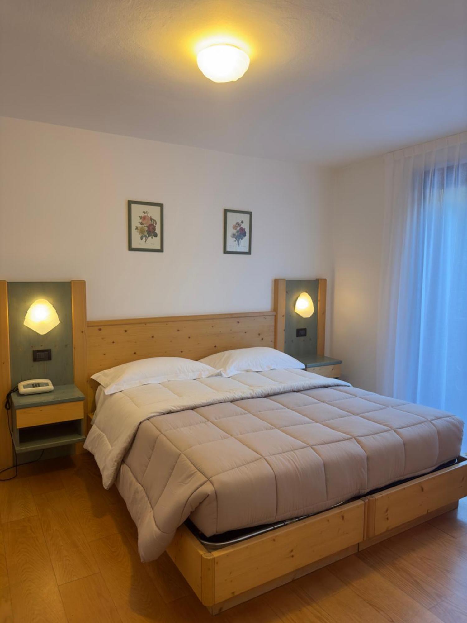 Hotel Zeni Мадона ди Кампильо Екстериор снимка